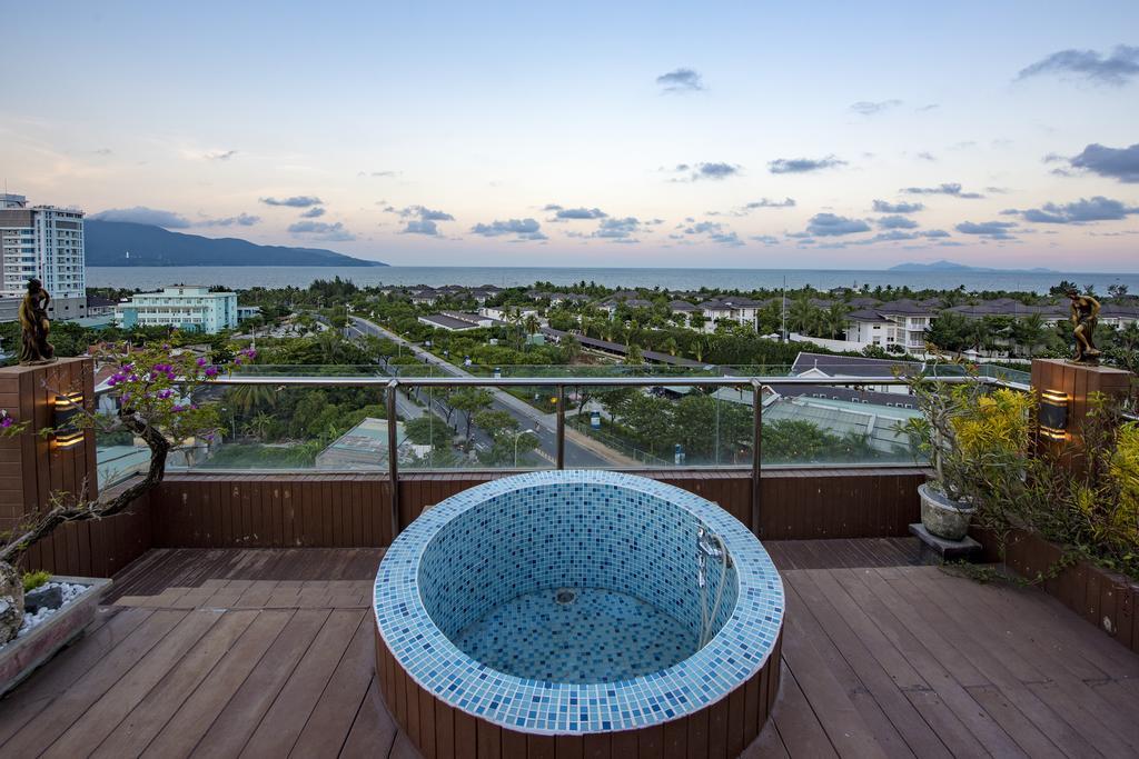 Sea Flower Hotel Da Nang Exterior photo