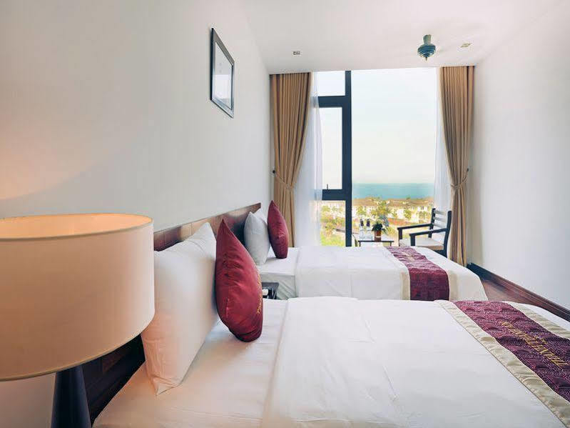 Sea Flower Hotel Da Nang Exterior photo