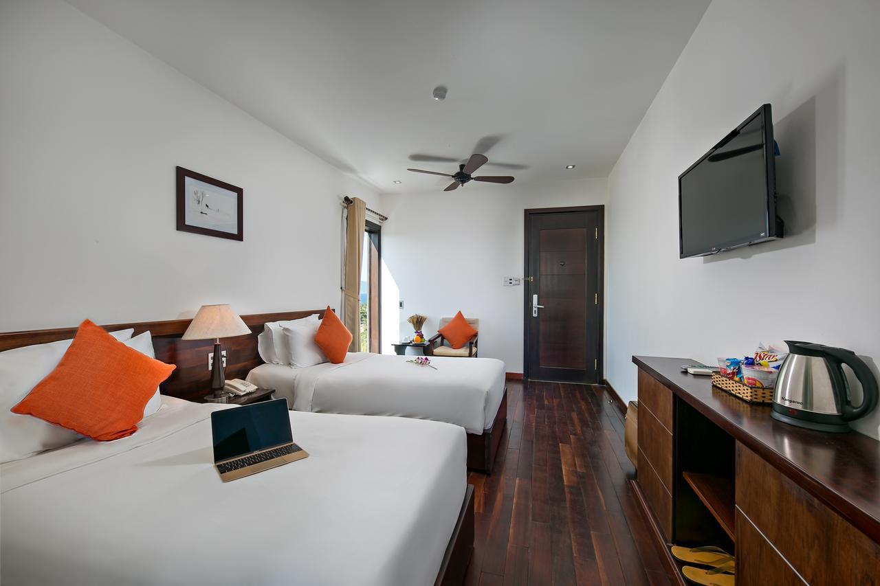 Sea Flower Hotel Da Nang Exterior photo