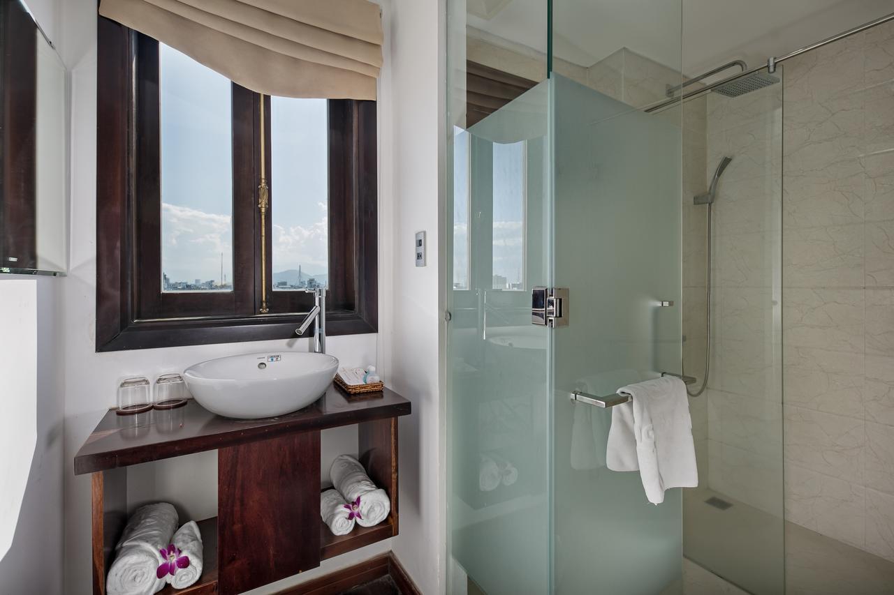 Sea Flower Hotel Da Nang Exterior photo